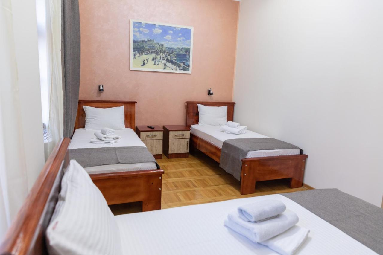 Hotel Kutko Pancevo Ngoại thất bức ảnh