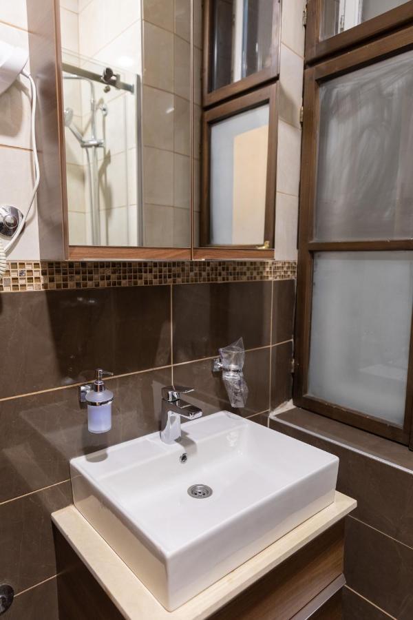 Hotel Kutko Pancevo Ngoại thất bức ảnh